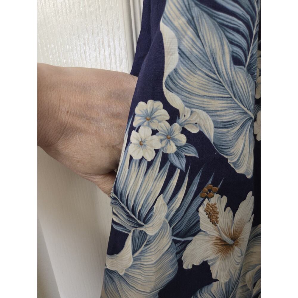 Royal Hawaiian Creations Blue Floral Muumuu Shift Midi Dress, Women's Medium - Picture 7 of 15